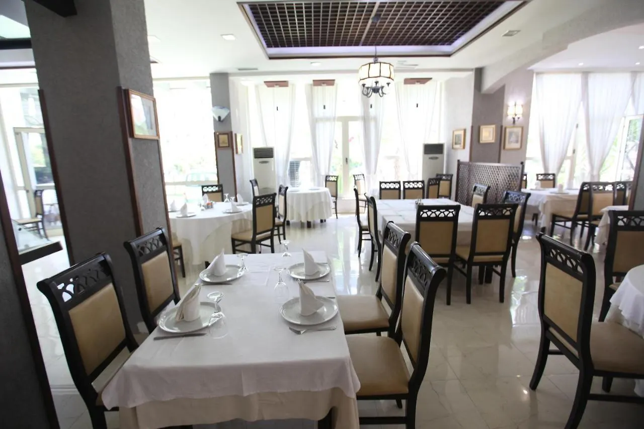 Malvina Hotel Golem  Golem (Tirana)